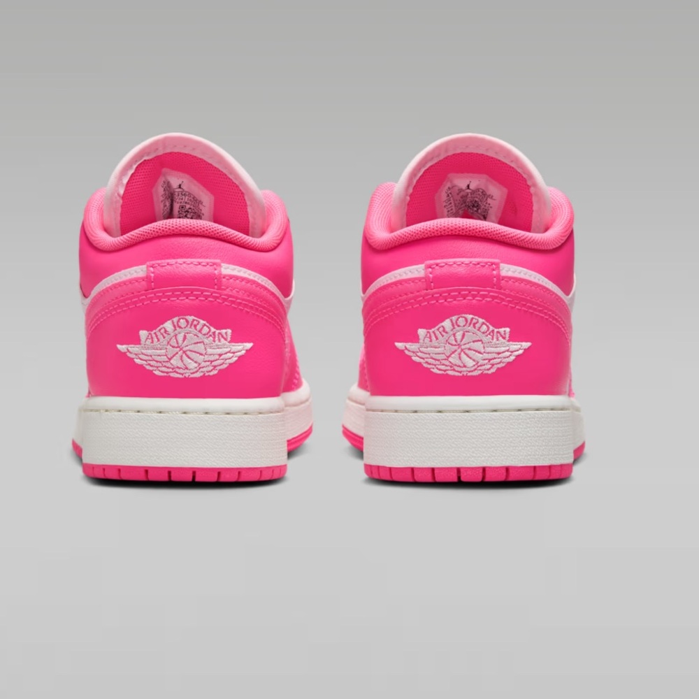 Air Jordan 1 Low NIB Hyper Pink 8.5W - Picture 4 of 7